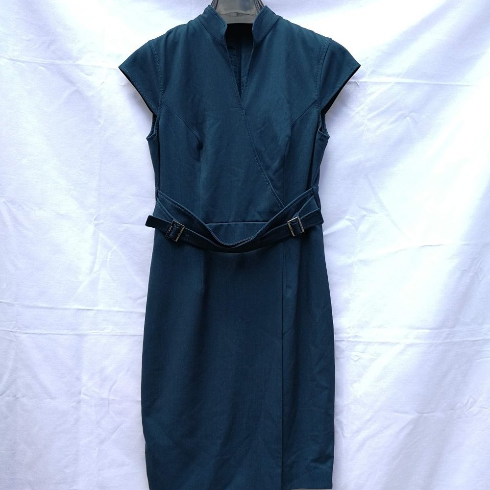 (Barely Worn, Like New) Calvin Klein Fit Dress Women Size: 6/Dark Green